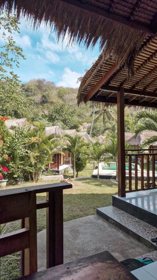 Airas' Garden Homestay Eco Bungalows Kuta  Экстерьер фото