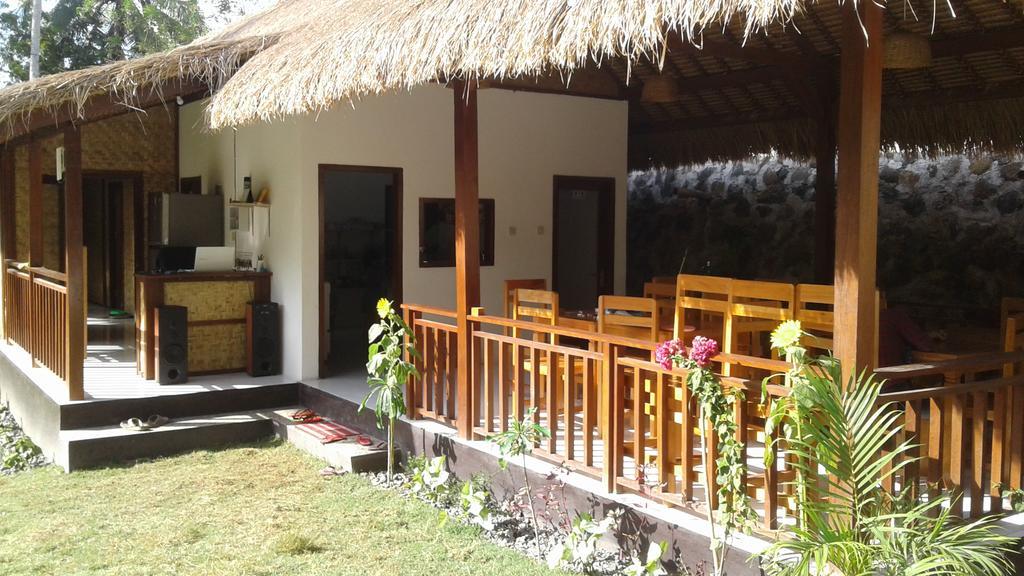 Airas' Garden Homestay Eco Bungalows Kuta  Экстерьер фото